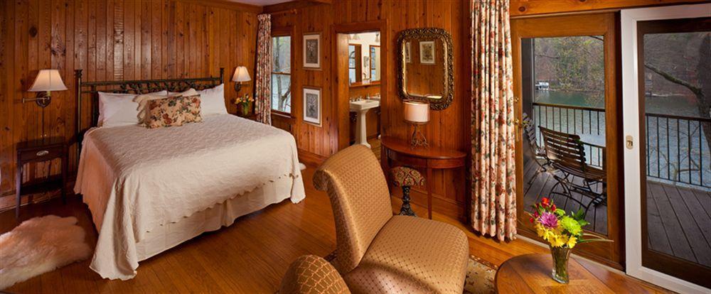 Lodge On Lake Lure Exterior photo